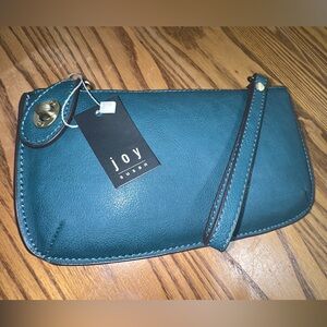 NWT Joy Susan Turquoise Wristlet/crossbody- (bags12)